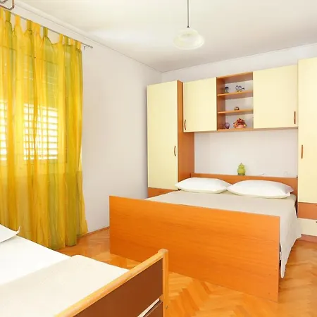 By The Sea - 13222 Apartment